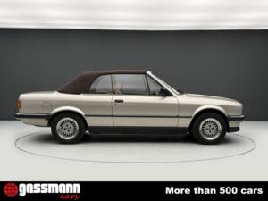 Bild 4/15 von BMW 320i (1990)