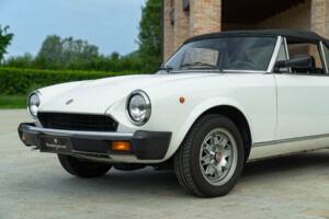 Image 17/50 de FIAT Spider 2000 Pininfarina 50th Anniversary Edition (1981)