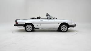 Image 6/15 of Alfa Romeo 2000 Spider (1984)