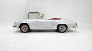 Image 8/15 of Mercedes-Benz 190 SL (1962)