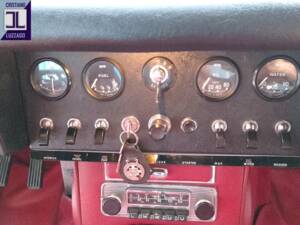 Bild 27/54 von Jaguar E-Type 4.2 (1967)