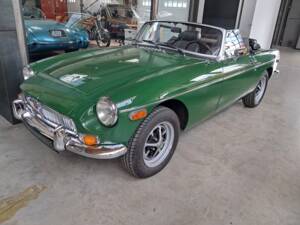 Image 6/6 of MG MGB (1976)