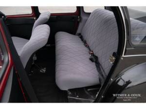 Image 21/28 of Citroën 2 CV 6 Charleston (1984)