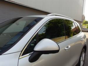 Bild 29/98 von Porsche Cayenne S (2010)