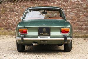 Bild 6/50 von Alfa Romeo 1750 GT Veloce (1971)