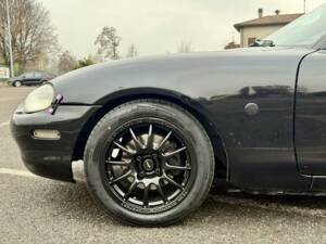 Afbeelding 14/25 van Mazda MX-5 1.6 (2000)
