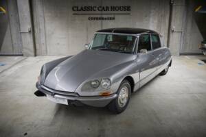 Image 22/92 of Citroën DS 23 Pallas (1975)