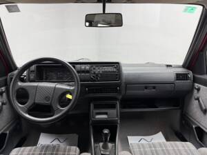 Bild 18/26 von Volkswagen Golf II 1.6 (1990)