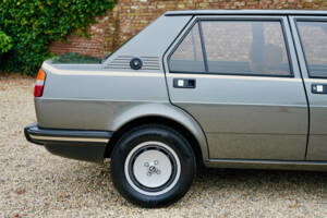 Immagine 47/50 di Alfa Romeo Giulietta 2.0 (1981)