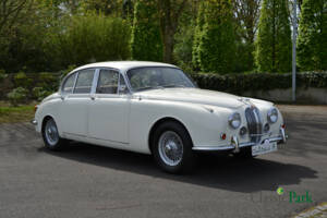 Image 8/35 of Jaguar 340 (1968)