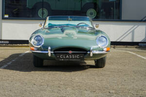 Bild 2/33 von Jaguar E-Type 4.2 (1967)