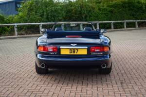 Image 33/50 de Aston Martin DB 7 Vantage Volante (2001)