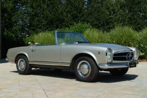 Image 10/50 de Mercedes-Benz 230 SL (1965)