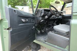 Immagine 32/50 di Land Rover 90 (1990)