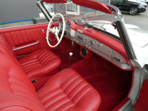 Image 11/26 of Mercedes-Benz 190 SL (1957)