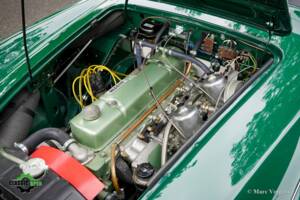 Image 18/59 of Austin-Healey 100&#x2F;6 (BN6) (1958)