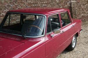 Bild 27/50 von Alfa Romeo Giulia Nuova Super 1300 (1975)