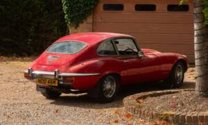 Image 3/50 de Jaguar Type E V12 (2+2) (1973)