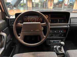 Bild 21/36 von Volvo 240 Polar (1990)