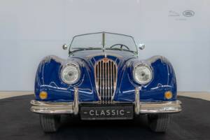 Immagine 2/62 di Jaguar XK 140 OTS (1954)