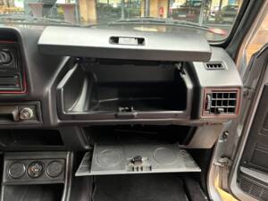 Image 19/34 of Volkswagen Golf I GTI 1.6 (1980)