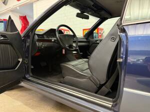 Bild 6/21 von Mercedes-Benz 300 CE-24 (1993)