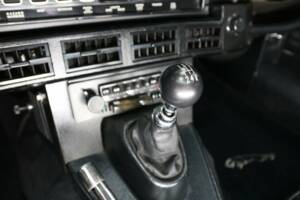 Image 20/49 de Jaguar Type E V12 (1974)