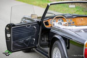 Image 4/37 of Triumph TR 4 (1965)