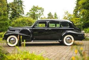 Bild 4/11 von Cadillac 75 Fleetwood Imperial (1938)