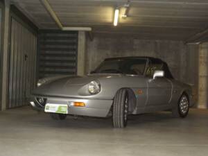 Bild 1/50 von Alfa Romeo 2.0 Spider (1992)