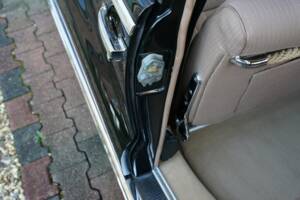 Afbeelding 37/50 van BMW 502 - 3.2 Litre (1958)