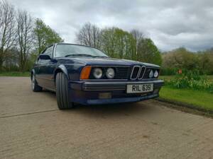 Image 14/21 of BMW 635 CSi (1988)