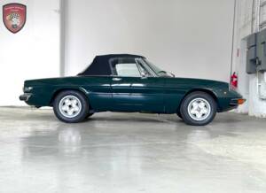 Image 10/68 of Alfa Romeo Spider Veloce 2000 (1977)