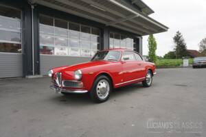 Image 2/68 of Alfa Romeo Giulietta Sprint 1300 (1965)