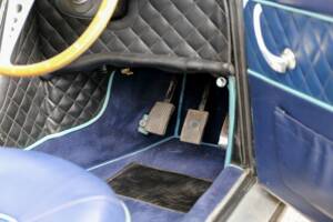 Image 40/50 of Gordon-Keeble GT (1964)