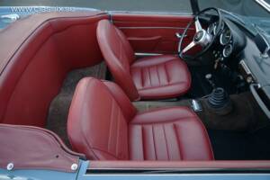 Image 17/18 of Alfa Romeo 2000 Spider (1959)