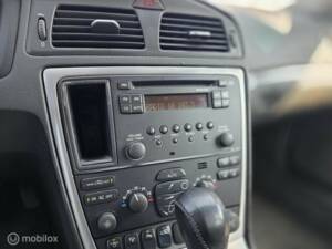 Image 23/29 de Volvo V 70 2.4 (2007)