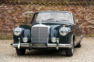 Bild 40/50 von Mercedes-Benz 220 SE Cabriolet (1960)