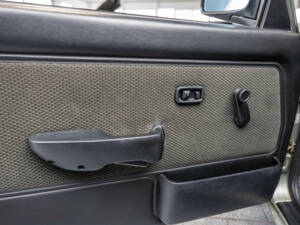 Bild 16/23 von BMW 320&#x2F;6 (1982)