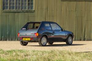 Imagen 35/50 de Peugeot 205 GTi 1.6 (1989)
