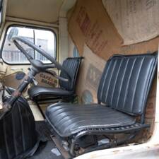 Image 14/20 de Citroën HY (1957)