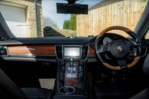 Bild 43/50 von Porsche Panamera 4S (2010)