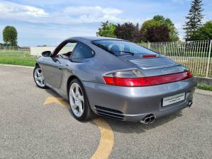 Bild 4/23 von Porsche 911 Carrera 4S (2003)