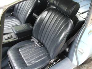 Bild 13/16 von Jaguar E-Type V12 (2+2) (1971)