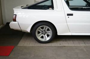 Image 52/55 of Mitsubishi Starion (1989)