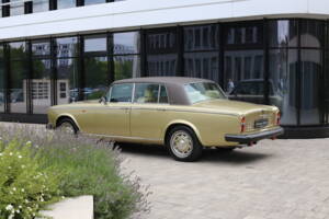 Image 15/37 de Rolls-Royce Silver Shadow II (1978)