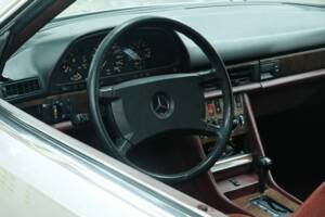Bild 28/50 von Mercedes-Benz 560 SEC (1986)