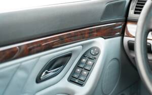 Image 36/55 of BMW 740i (1997)