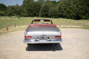 Afbeelding 6/36 van Mercedes-Benz 300 SE (1965)