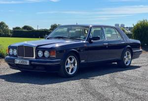 Image 2/12 of Bentley Brooklands R Mulliner (1998)